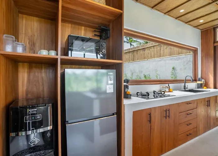 Tropical Bamboo Luxury Aliapard Ii