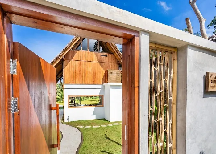 Villa Tropical Bamboo Luxury Aliapard Ii Ubud