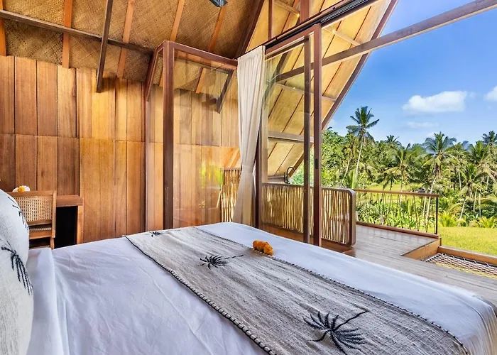 Villa Tropical Bamboo Luxury Aliapard Ii